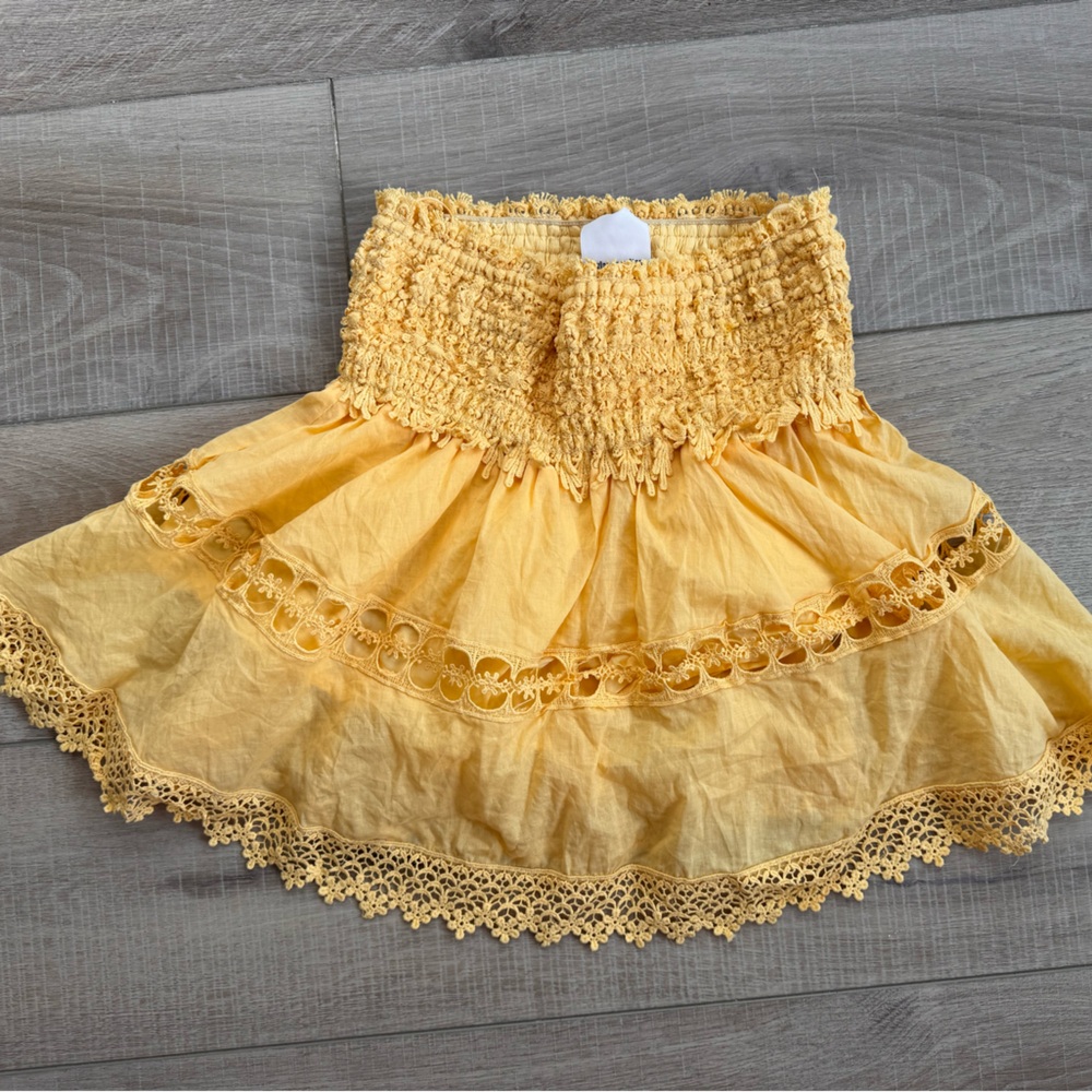 Skylar + Madison Yellow Ruffle Lace Textured Mini Skirt Coquette Summer SZ SMALL
